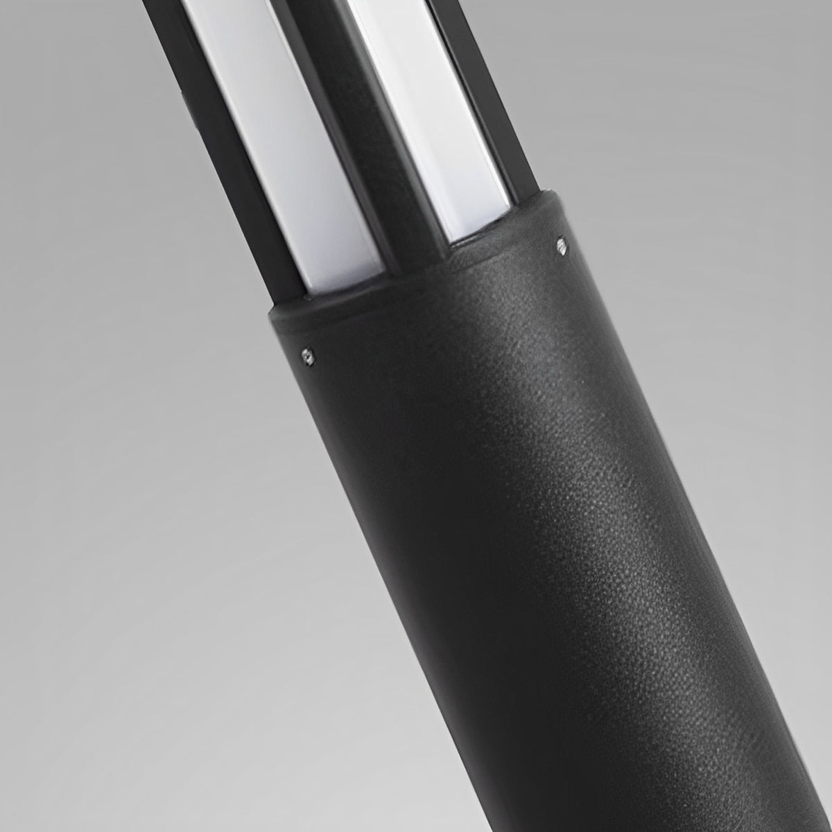 Lumières de Poste LED Cylindrique Noire Moderne Extérieure