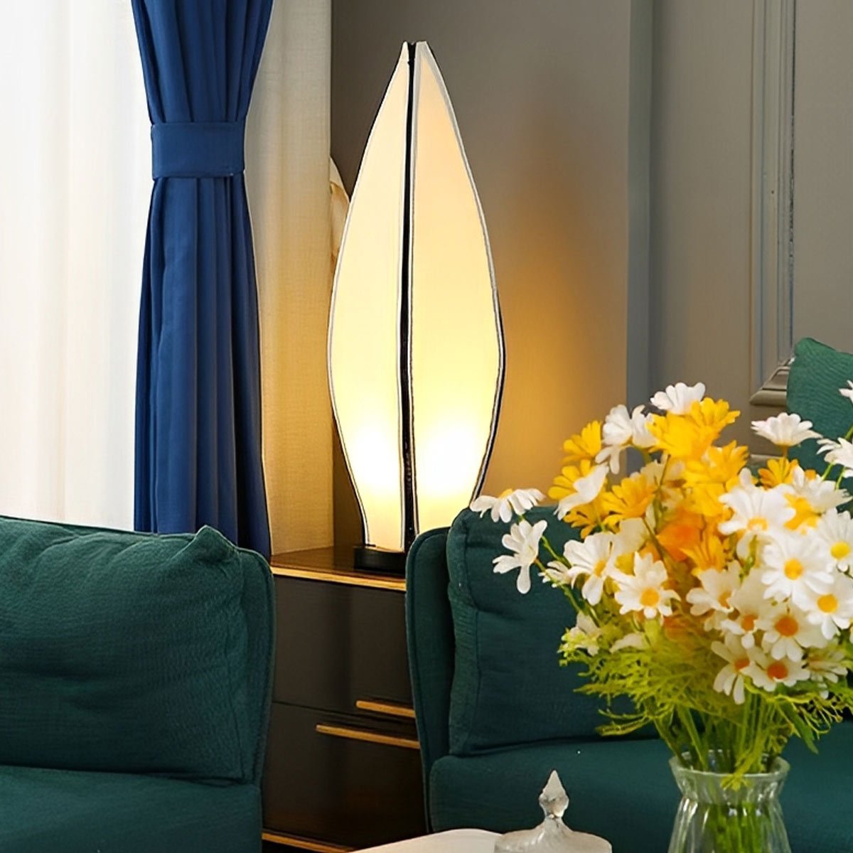 Lampe sur pied LED à brancher au design moderne en forme de banane