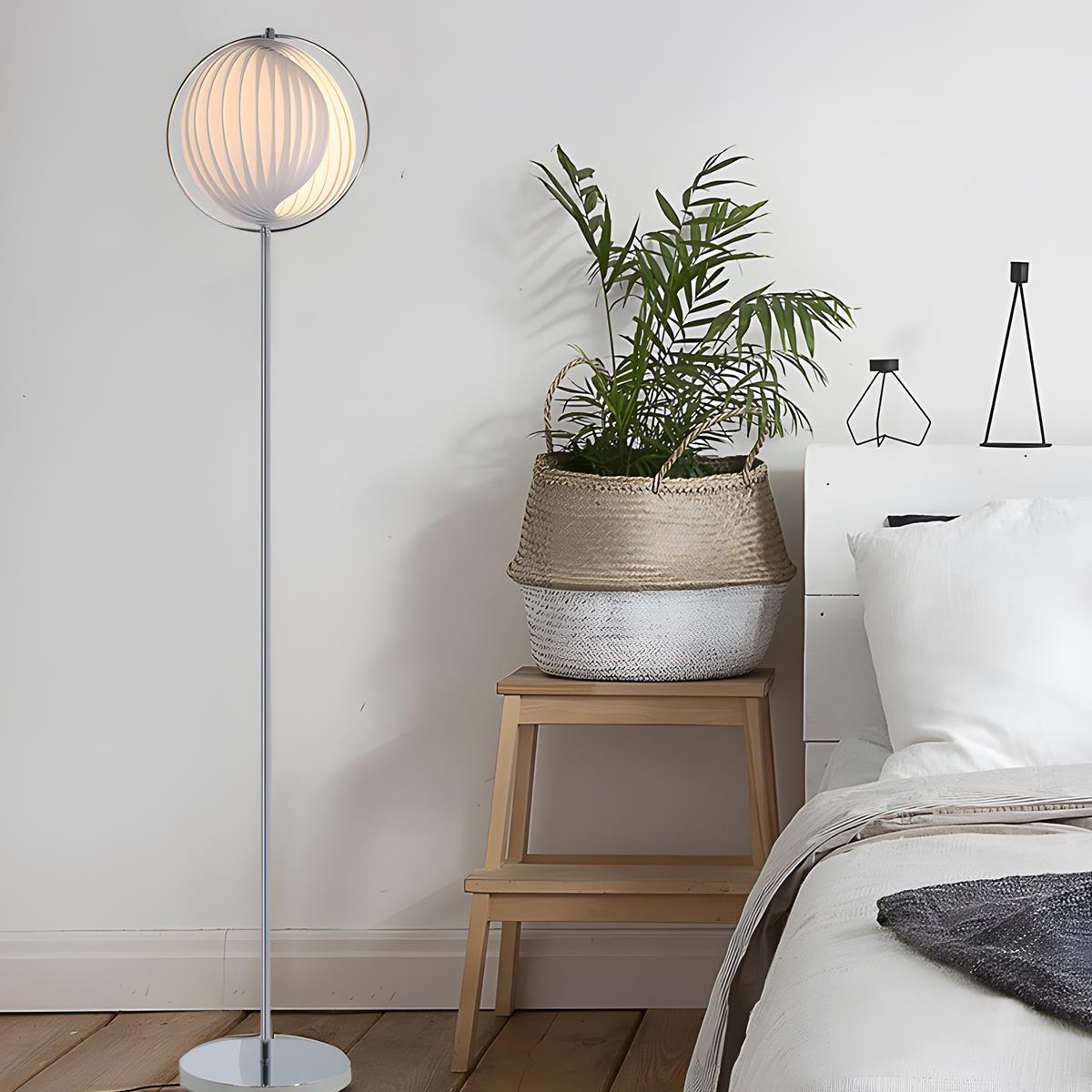 Lampe sur pied LED Globe avec abat-jour plissé moderne