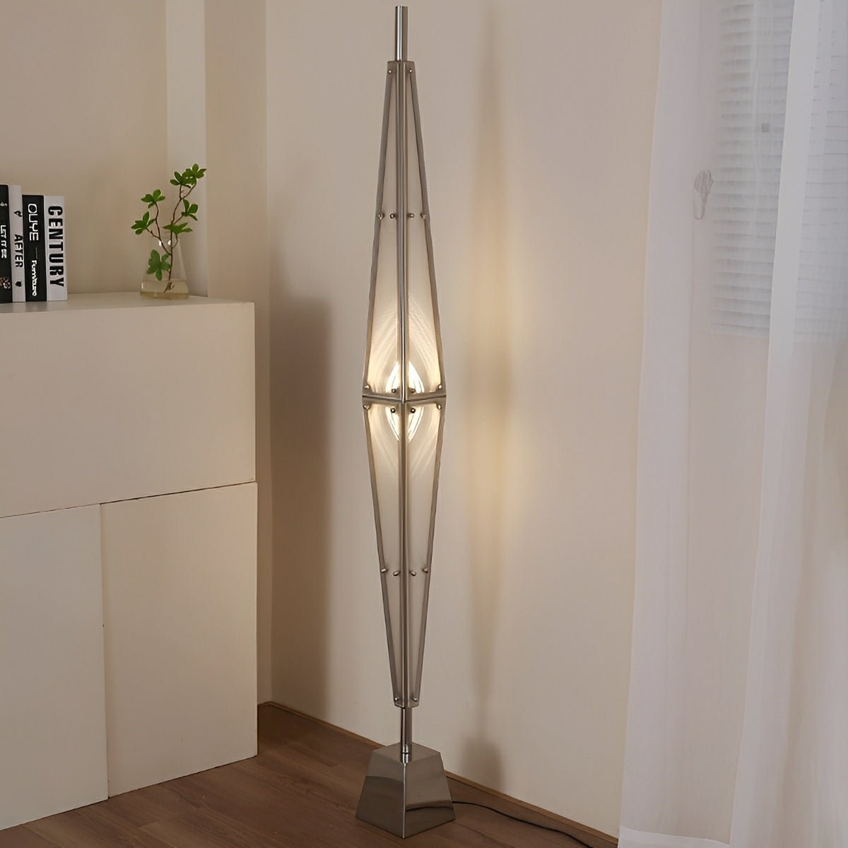 Lampe de sol LED dimmable en forme de diamant moderne et minimaliste