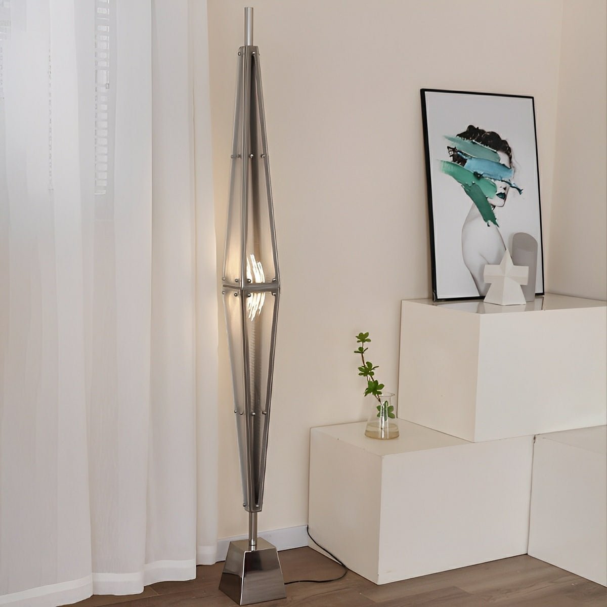 Lampe de sol LED dimmable en forme de diamant moderne et minimaliste