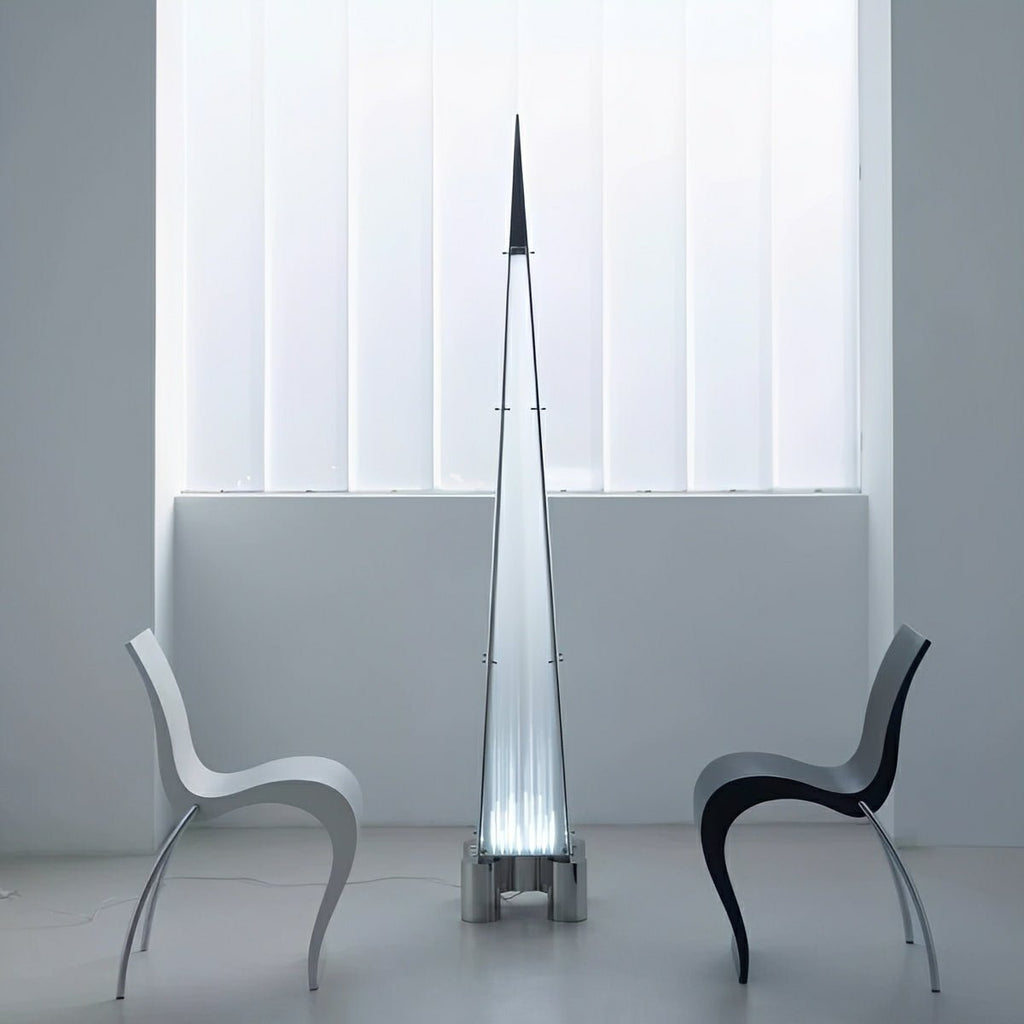 Lampe sur Pied LED Dimmable en Forme de Pyramide Haute et Moderne
