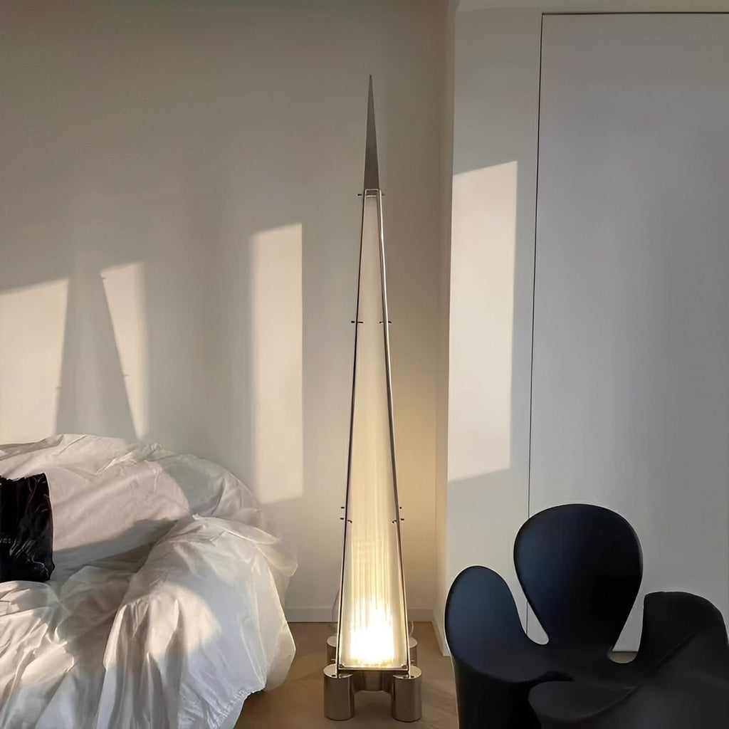 Lampe sur Pied LED Dimmable en Forme de Pyramide Haute et Moderne