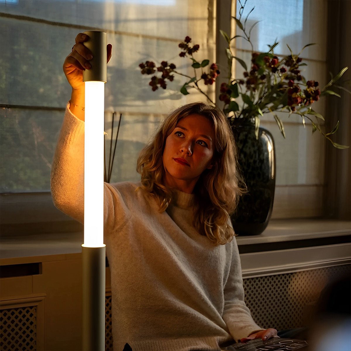 Lampe de sol LED moderne minimaliste et réglable