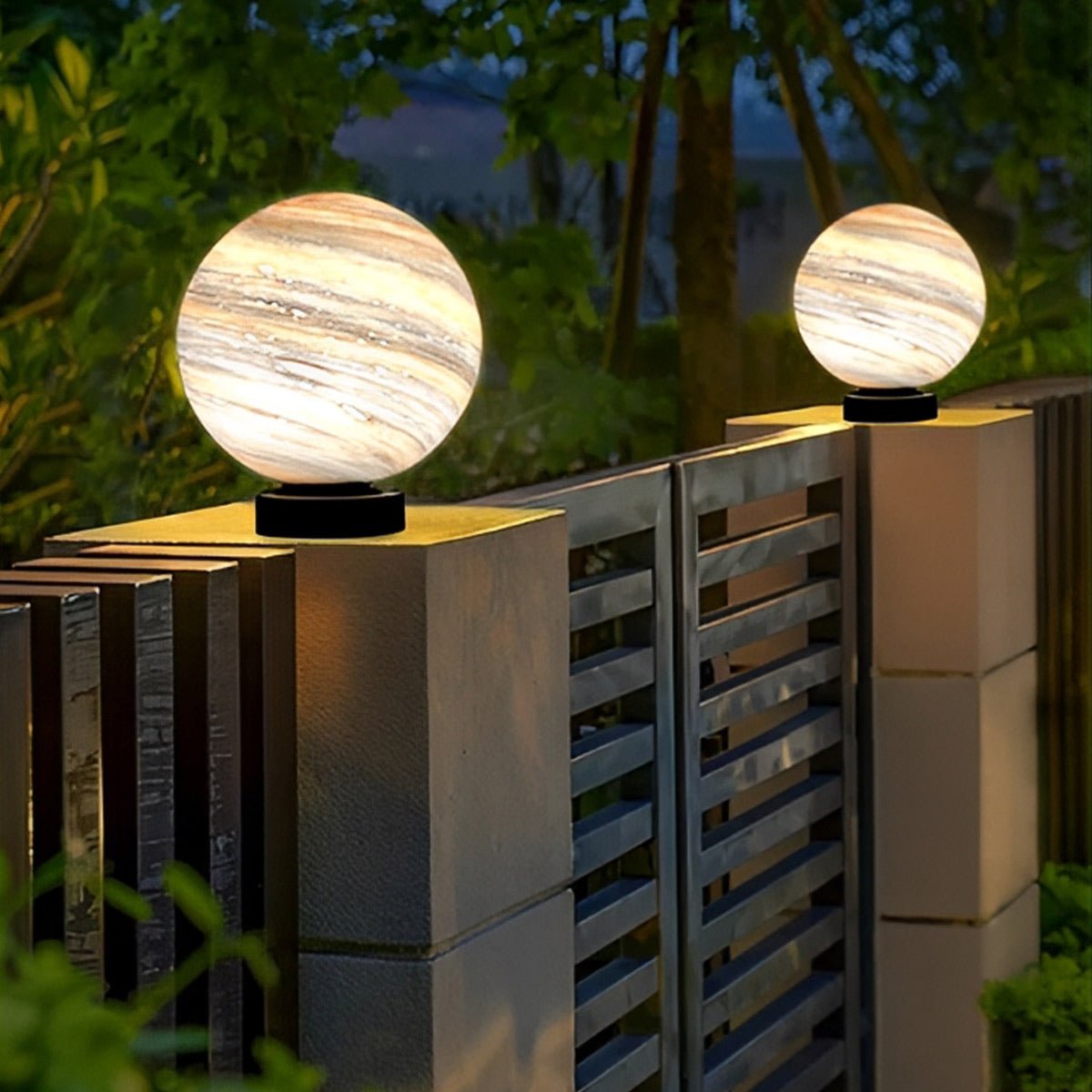 Lumières de poteau d'extérieur modernes étanches en verre rond design planètes
