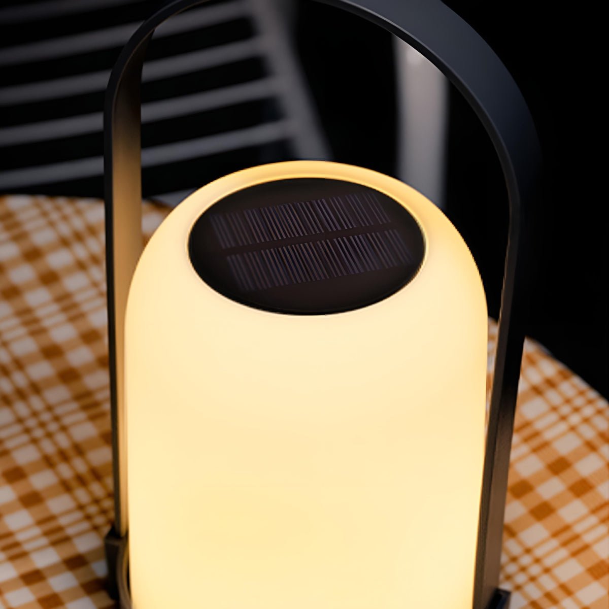 Lampe de Table LED Solaire Étanche Rechargeable pour Extérieur