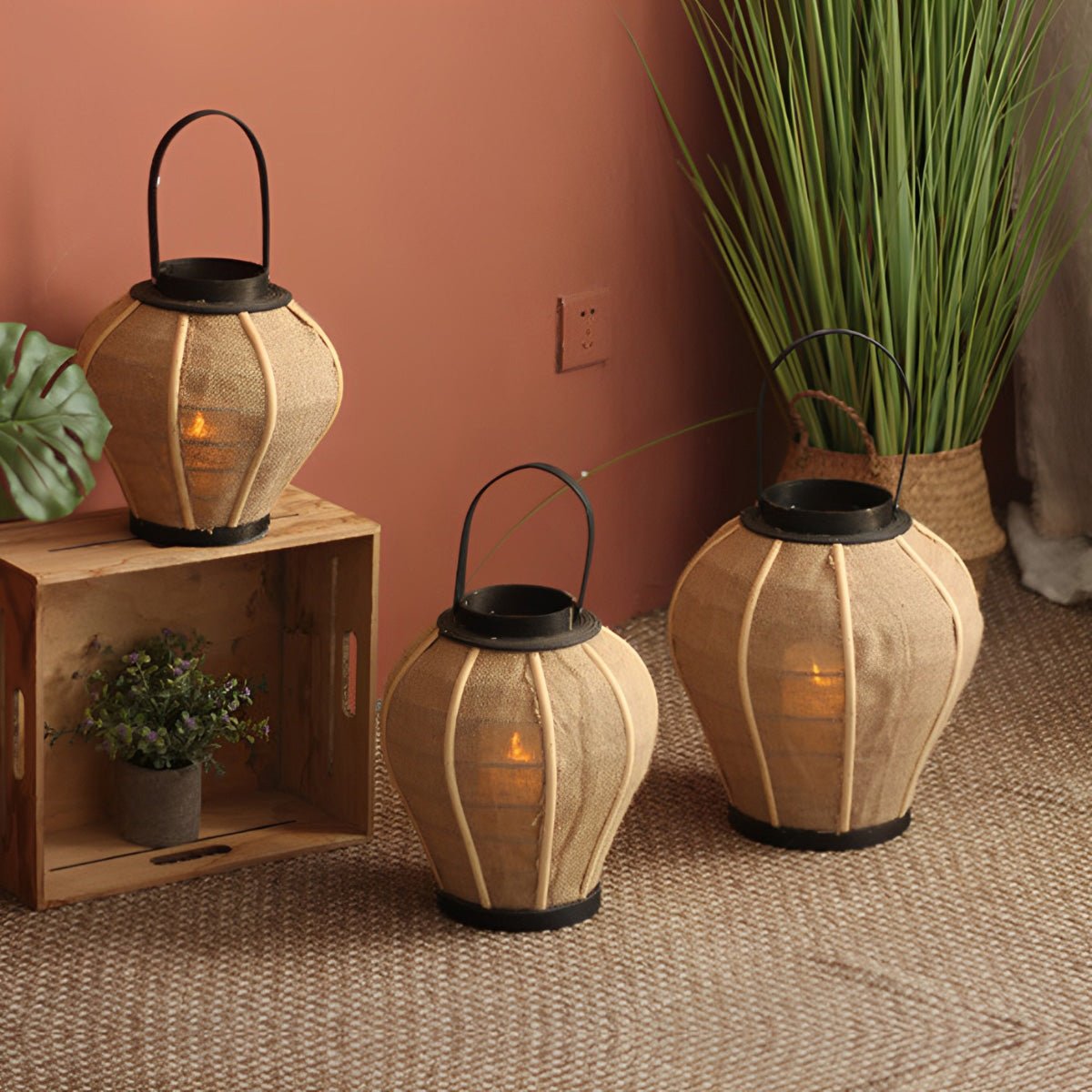 Lampe sur pied en bois vintage avec bougie LED