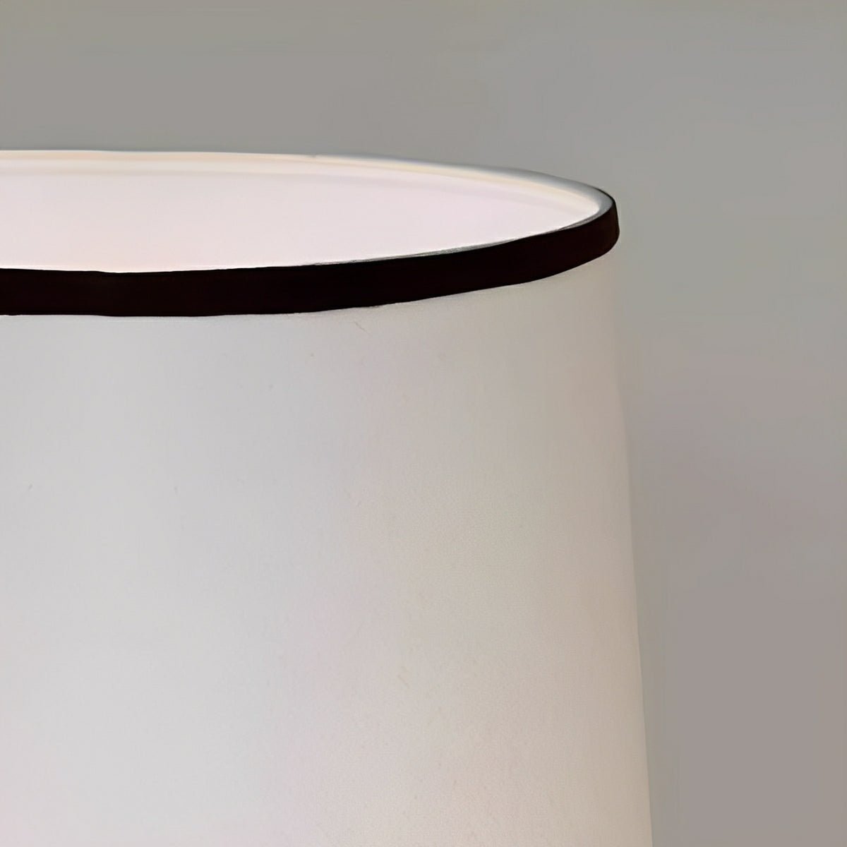 Lampe de sol LED vintage en bois effilé