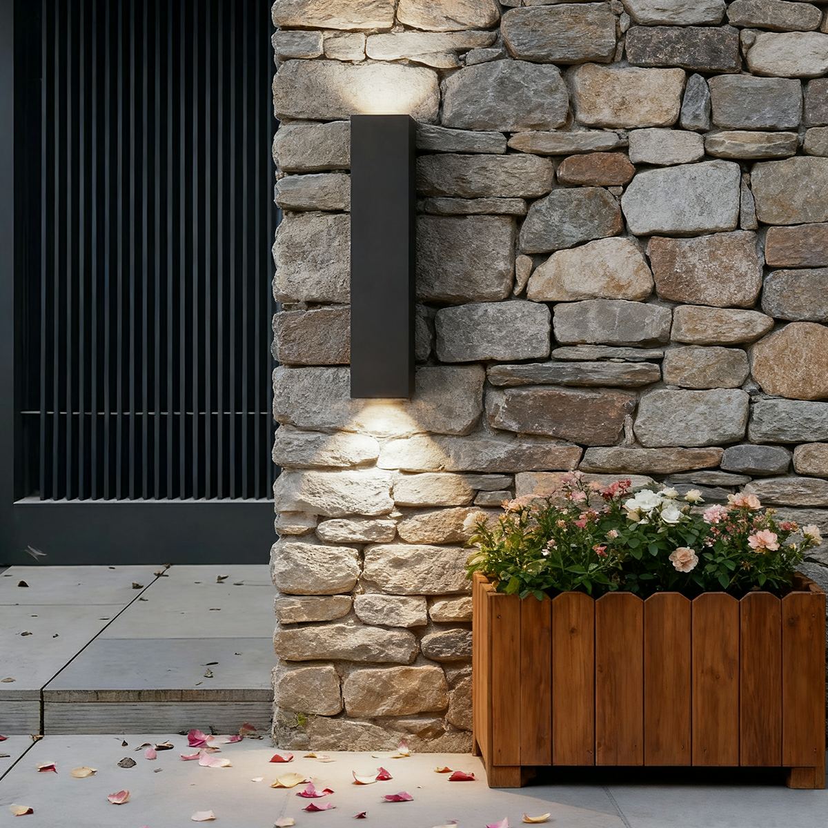 Luminaires muraux extérieurs rectangulaires étanches haut et bas