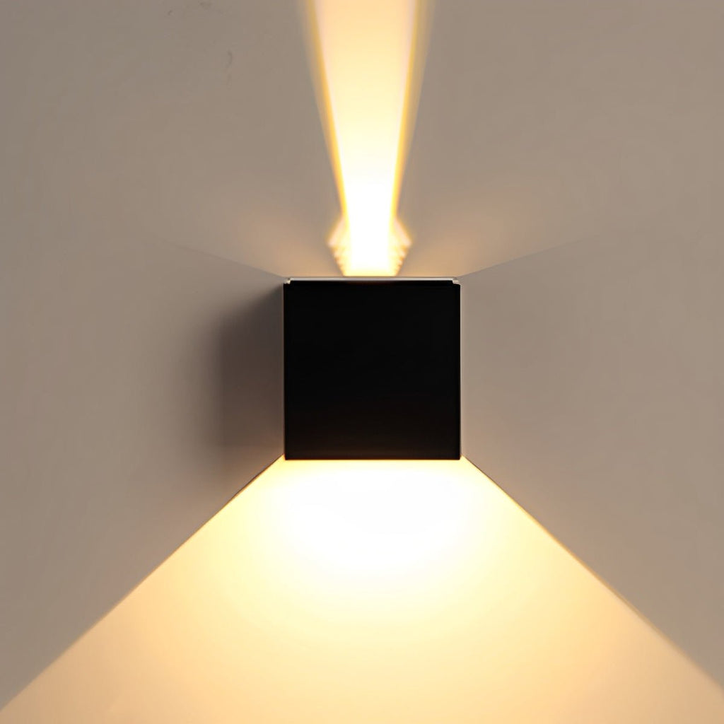 Appliques murales extérieures LED étanches à éclairage haut et bas